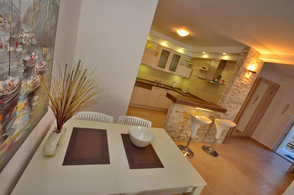 Muo Apartments Kotor Phòng bức ảnh