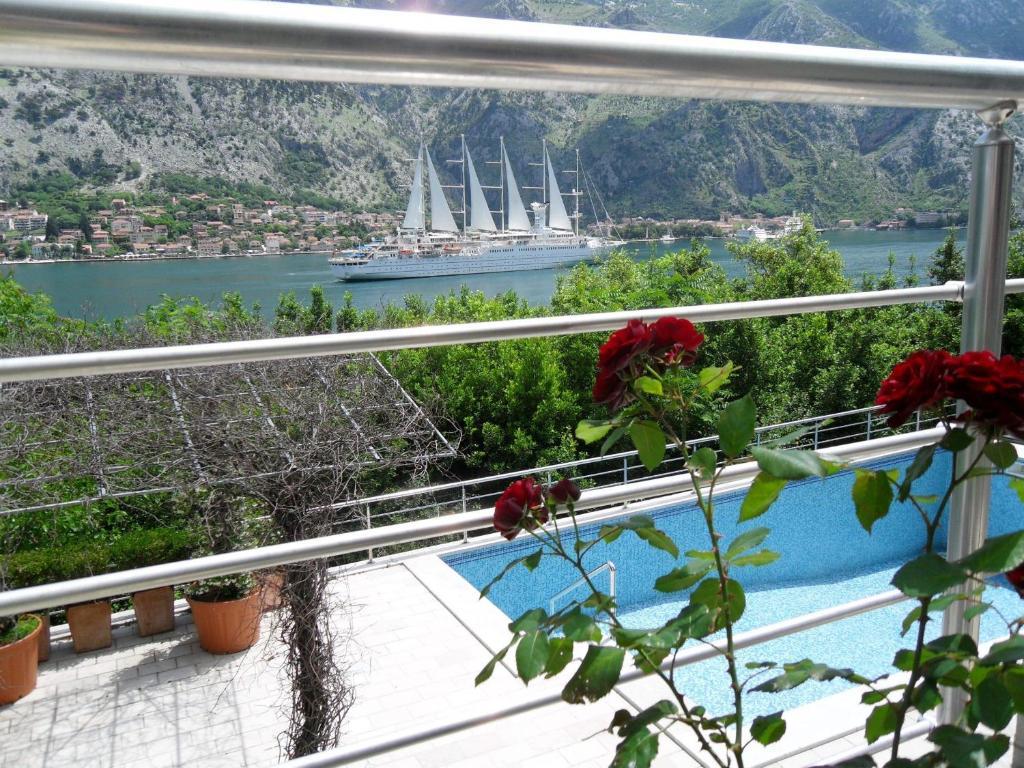 Muo Apartments Kotor Phòng bức ảnh
